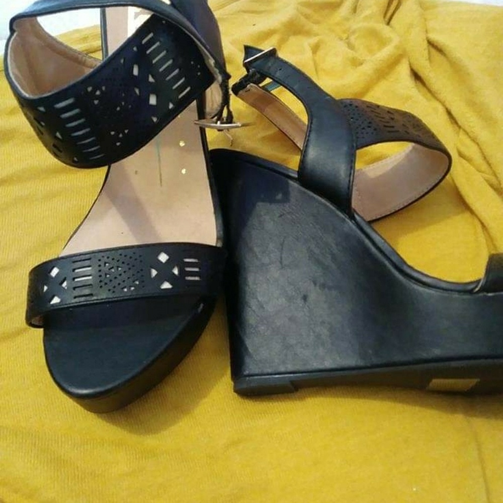 Platform wedges